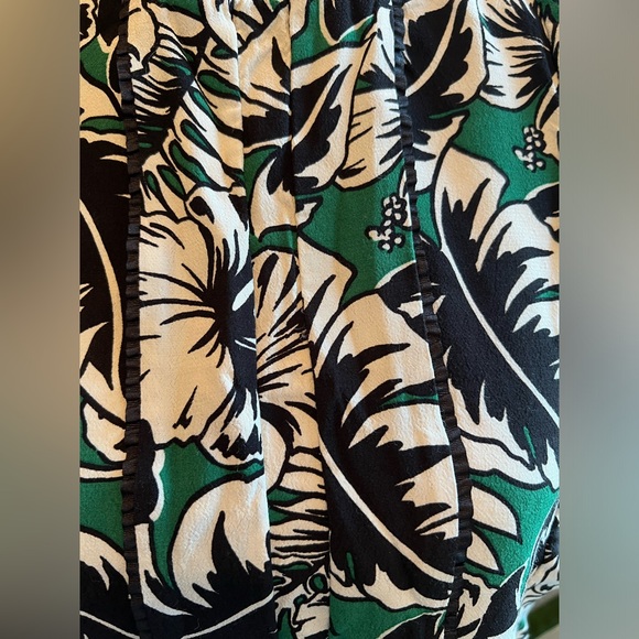 Zara sleeveless tropical print top size medium for spring and summer look - Picture 4 of 6